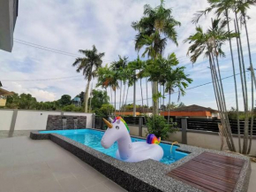 Port Dickson Pool Villa - Ruma66 (Up to 22 Pax)